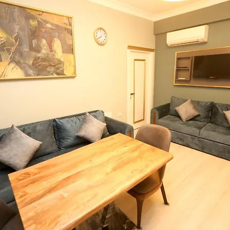 Lägenhetshotell Grand Moon 4*