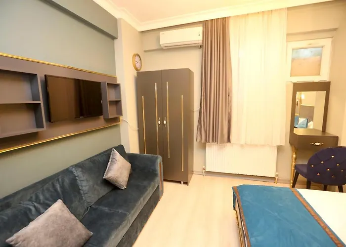 מלון דירות Grand Moon 4*