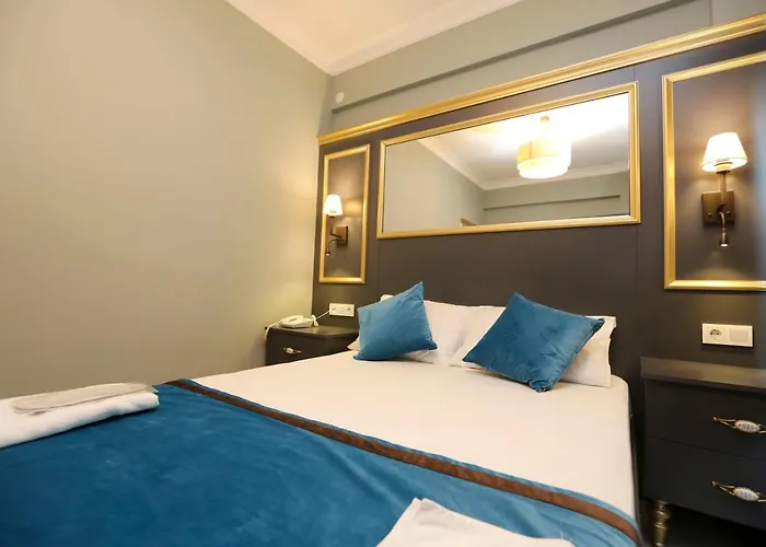 מלון דירות Grand Moon 4*