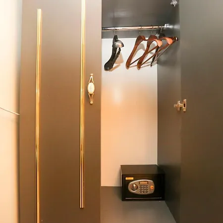 Grand Moon Appart hôtel 4*