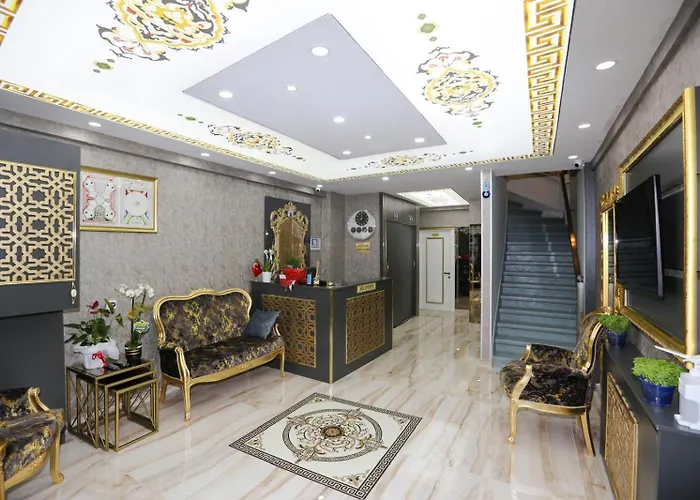 Grand Moon Aparthotel